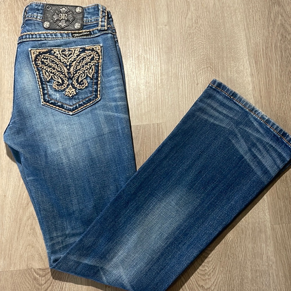 Miss Me Boot Distressed Low Rise | Size 29 - Picture 1 of 16